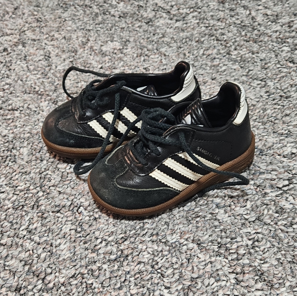 Adidas Sambas 6T
